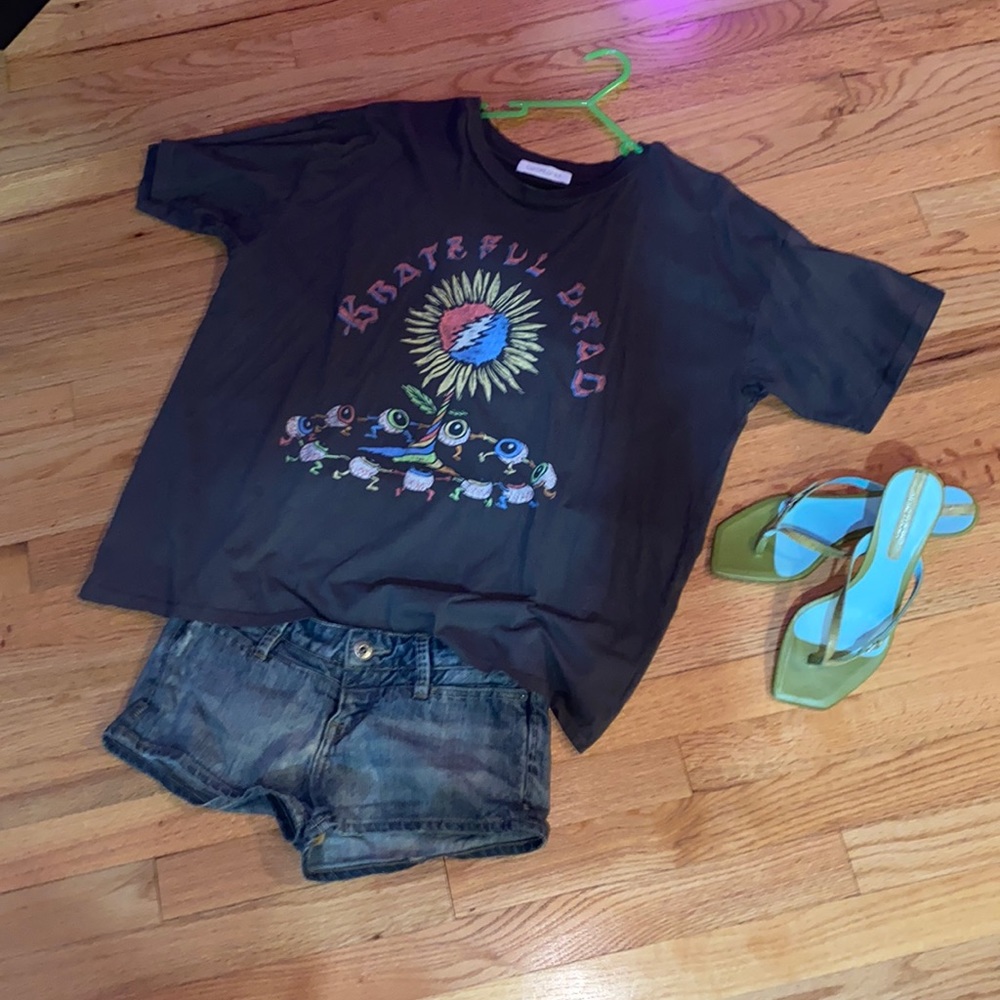 ♠️🌹DAYDREAMER🌹🖤WORN TWICE🖤🌹GRATEFUL DEAD TEE🌹🖤SIZE MEDIUM🖤🌹